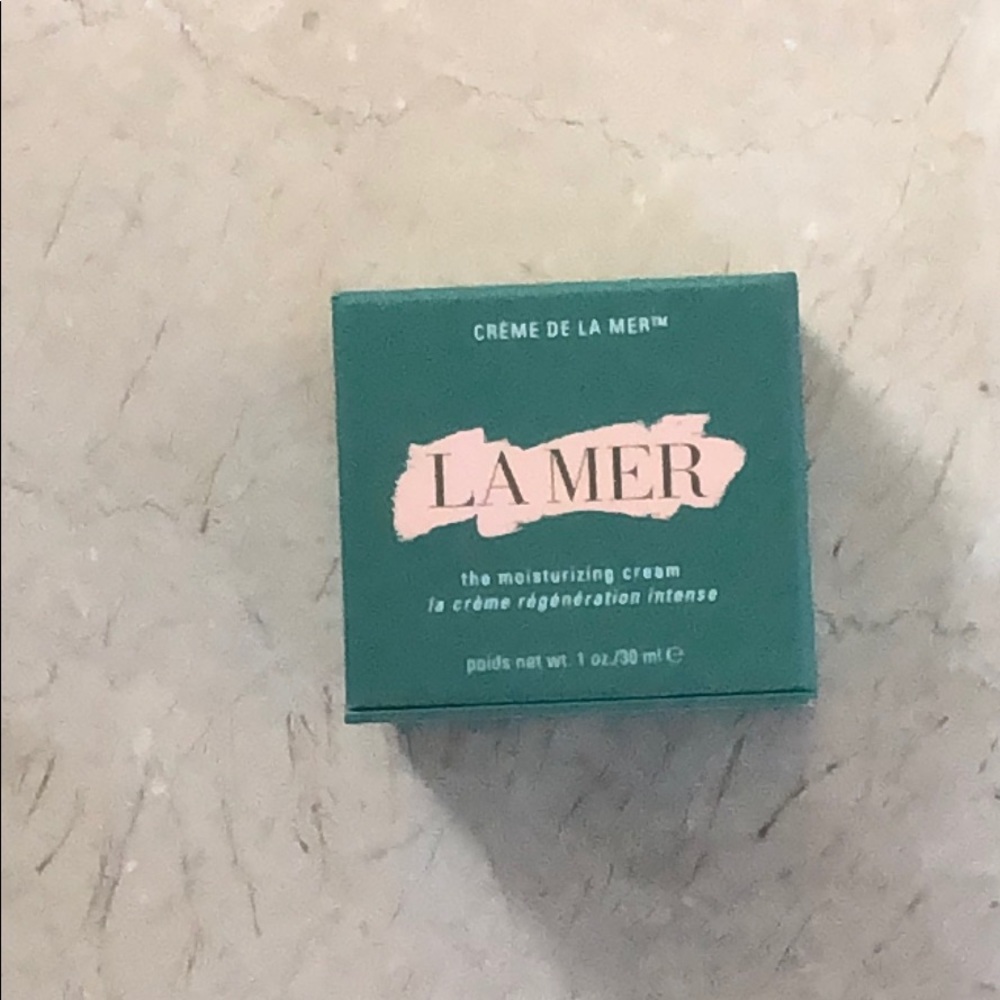 Creme de La Mer moisturizing cream BOX empty